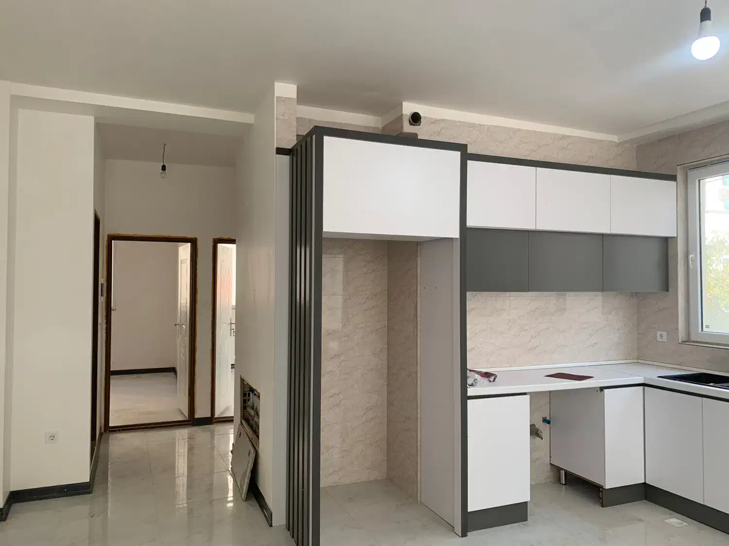 کارگر ساده نقاشی ساختمان|استخدام معماری، عمران و ساختمانی|اردبیل, |دیوار