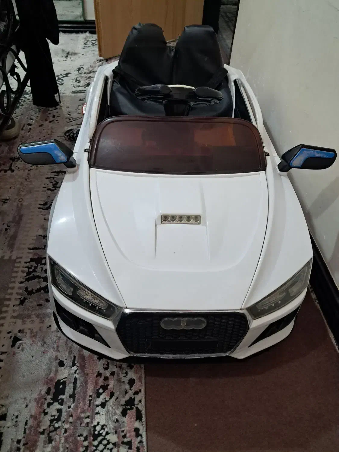 ماشین شارژی در حد نو|اسباب‌بازی بچه|دوگنبدان, |دیوار