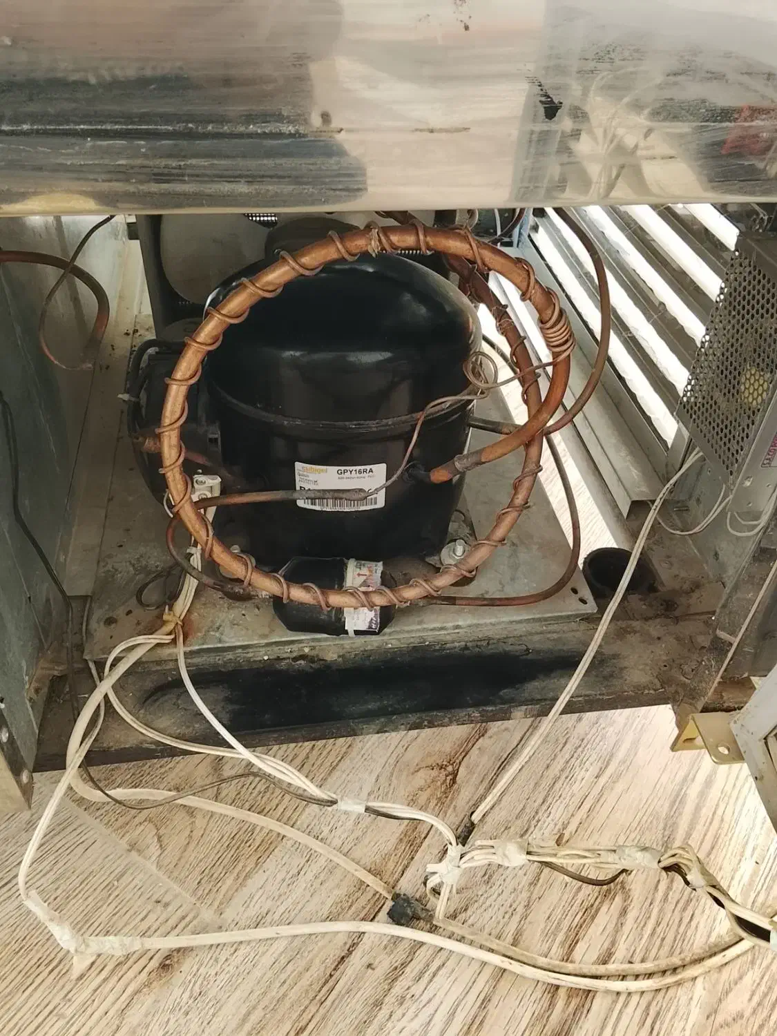 یخچال مکعبی یک ونیم متری الکترو امین|فروشگاه و مغازه|سیمین شهر, |دیوار