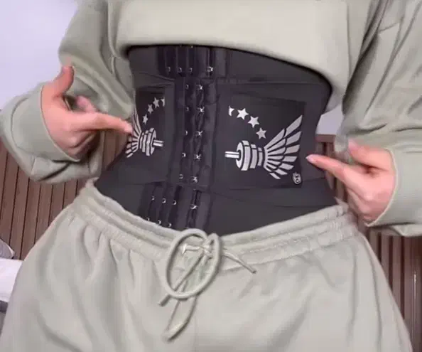 گن قزن دار ساعت شنی|لباس|اندیمشک, |دیوار