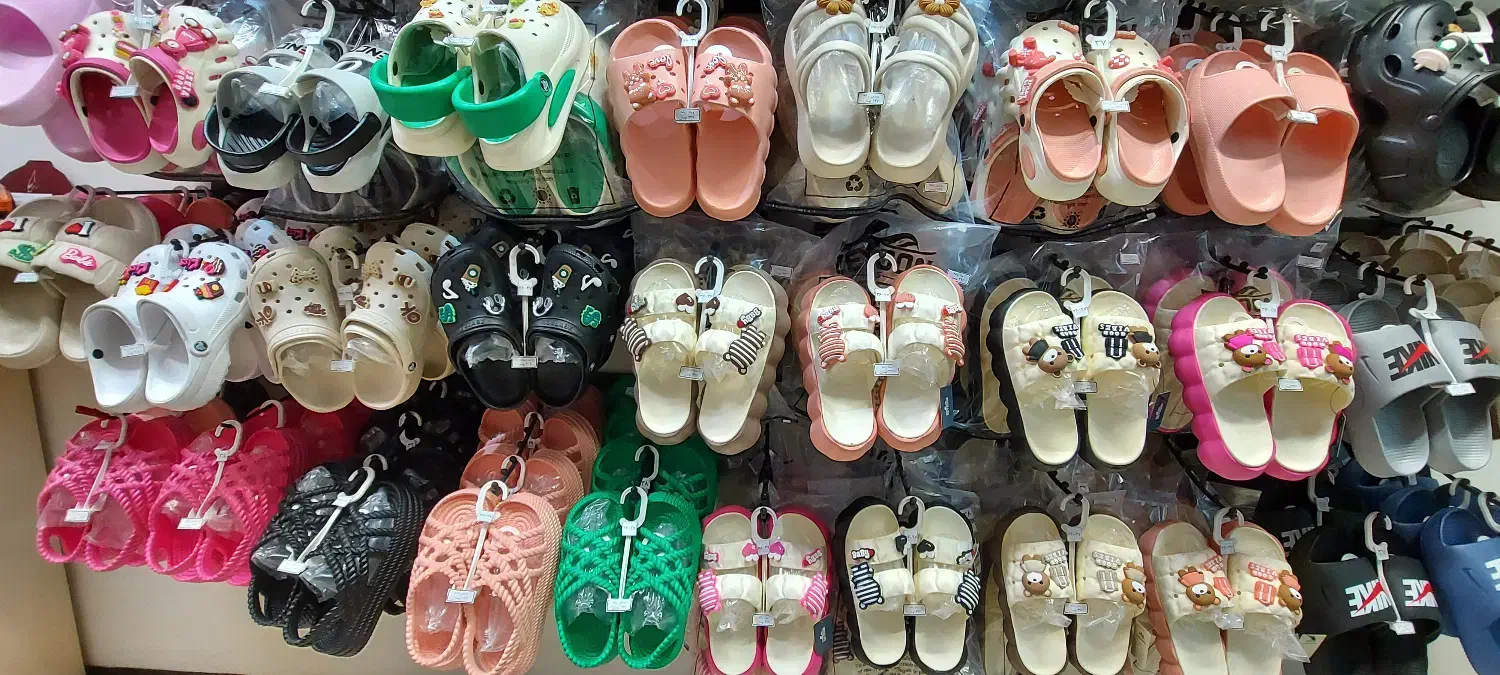 دمپایی و صندل در مجتمع تجاری ایرانیان. واحد F33|کیف، کفش، کمربند|شیراز, شهرک ایثار|دیوار