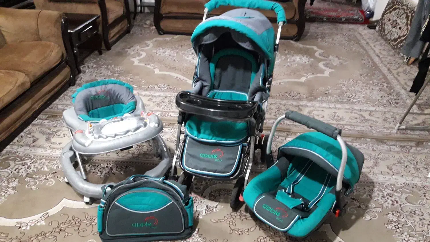 سرویس کالسکه درحدنو،کمدنوجوان،تاب|کالسکه و لوازم جانبی|مشهد, طرق|دیوار