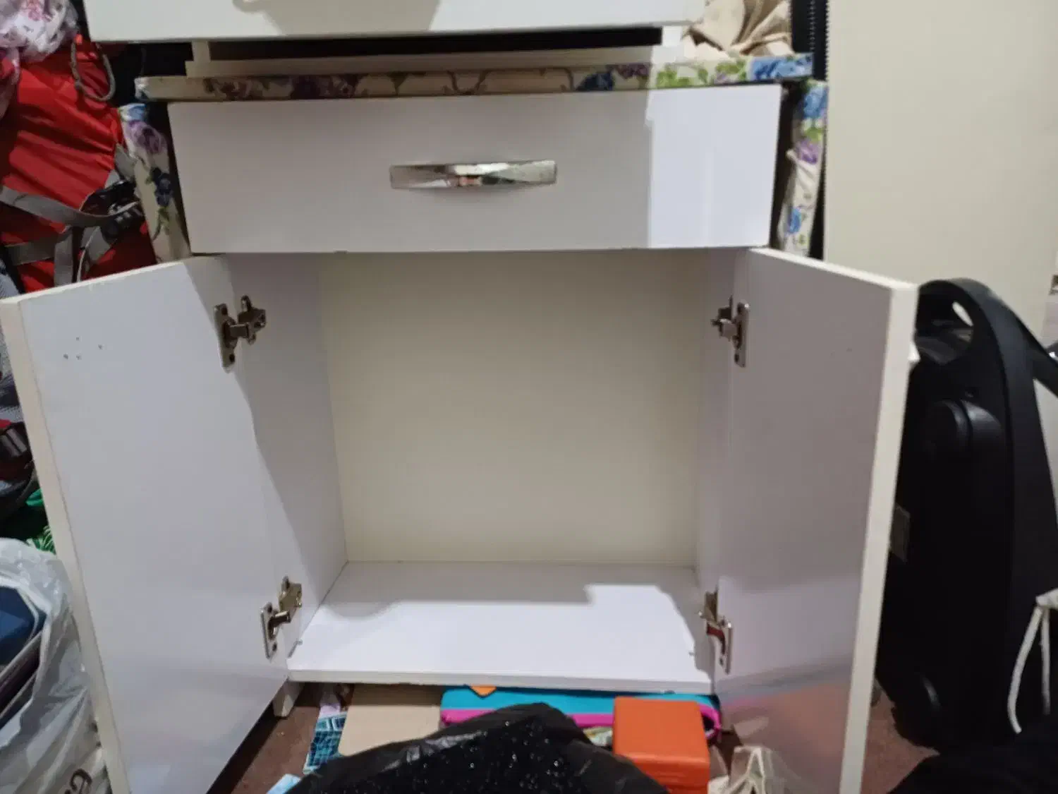 میز اتو و چرخ خیاطی|لوازم خیاطی و بافتنی|اصفهان, دستگرده|دیوار