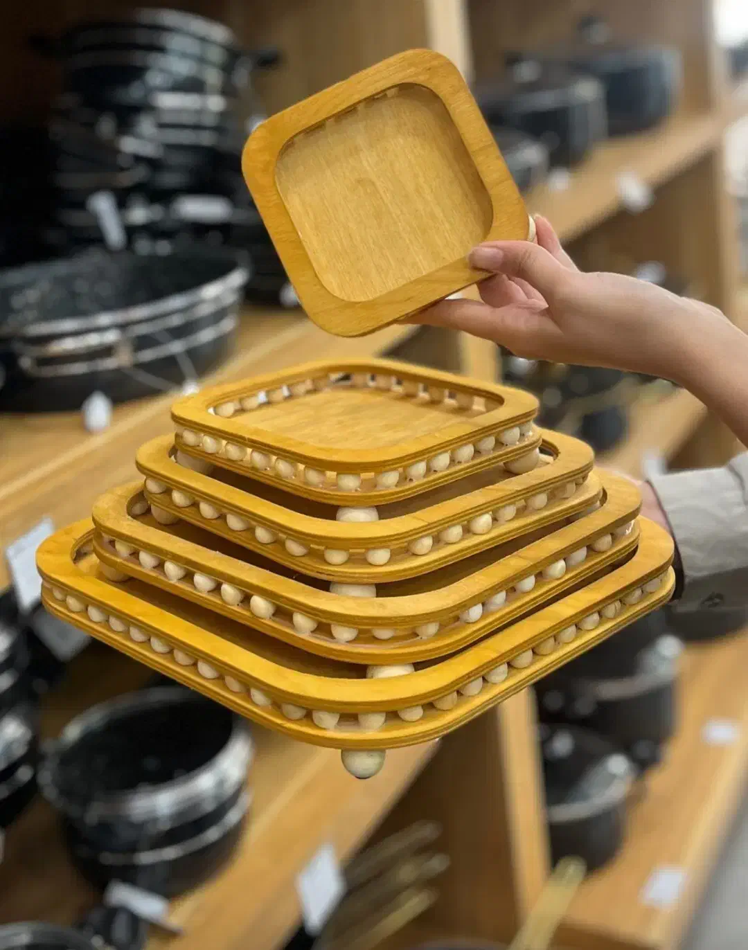 انواع لوازم خانگی و کمربند داماد|ظروف سرو و پذیرایی|کهنوج, |دیوار