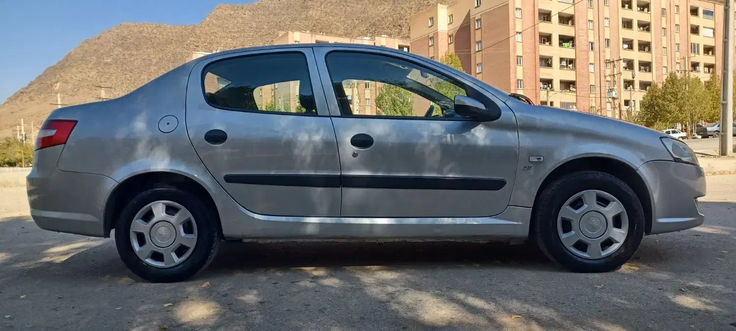 رانا نقره ای مدل۹۳|خودرو سواری و وانت|خرم‌آباد, |دیوار