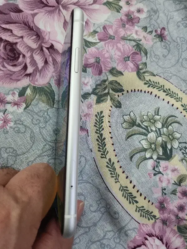 iPhone xr64|موبایل|اصفهان, مهدی آباد|دیوار