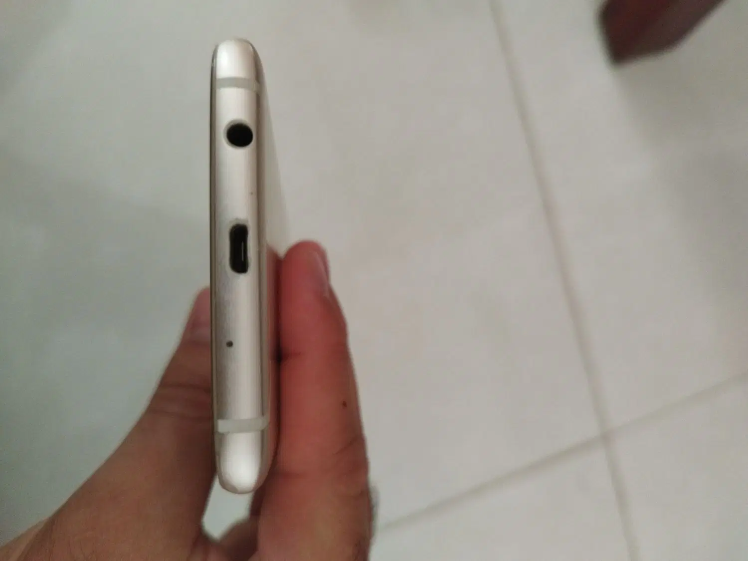 J7 pro|موبایل|تهران, والفجر (افسریه)|دیوار