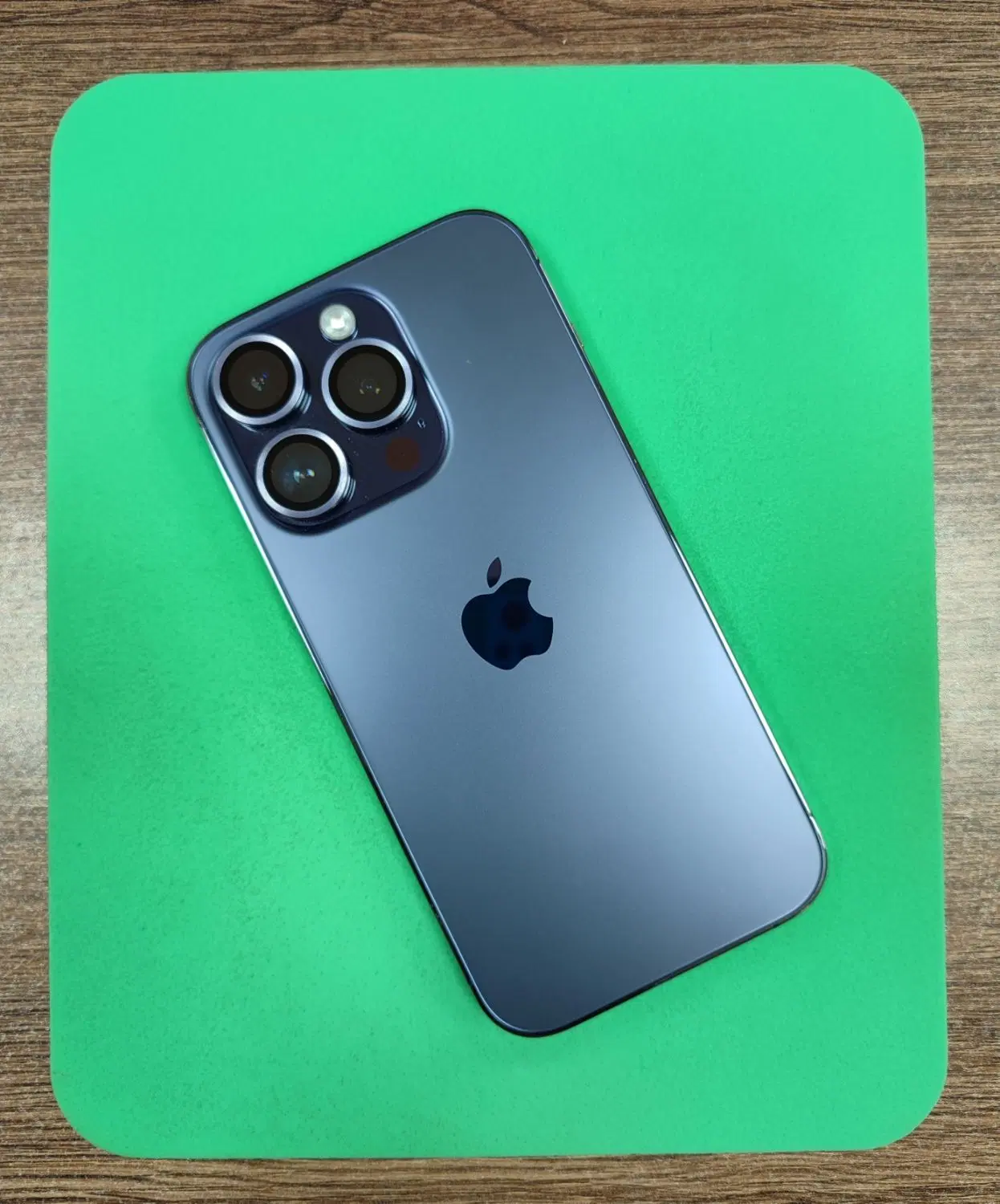 14pro iPhone|موبایل|گرمه, |دیوار