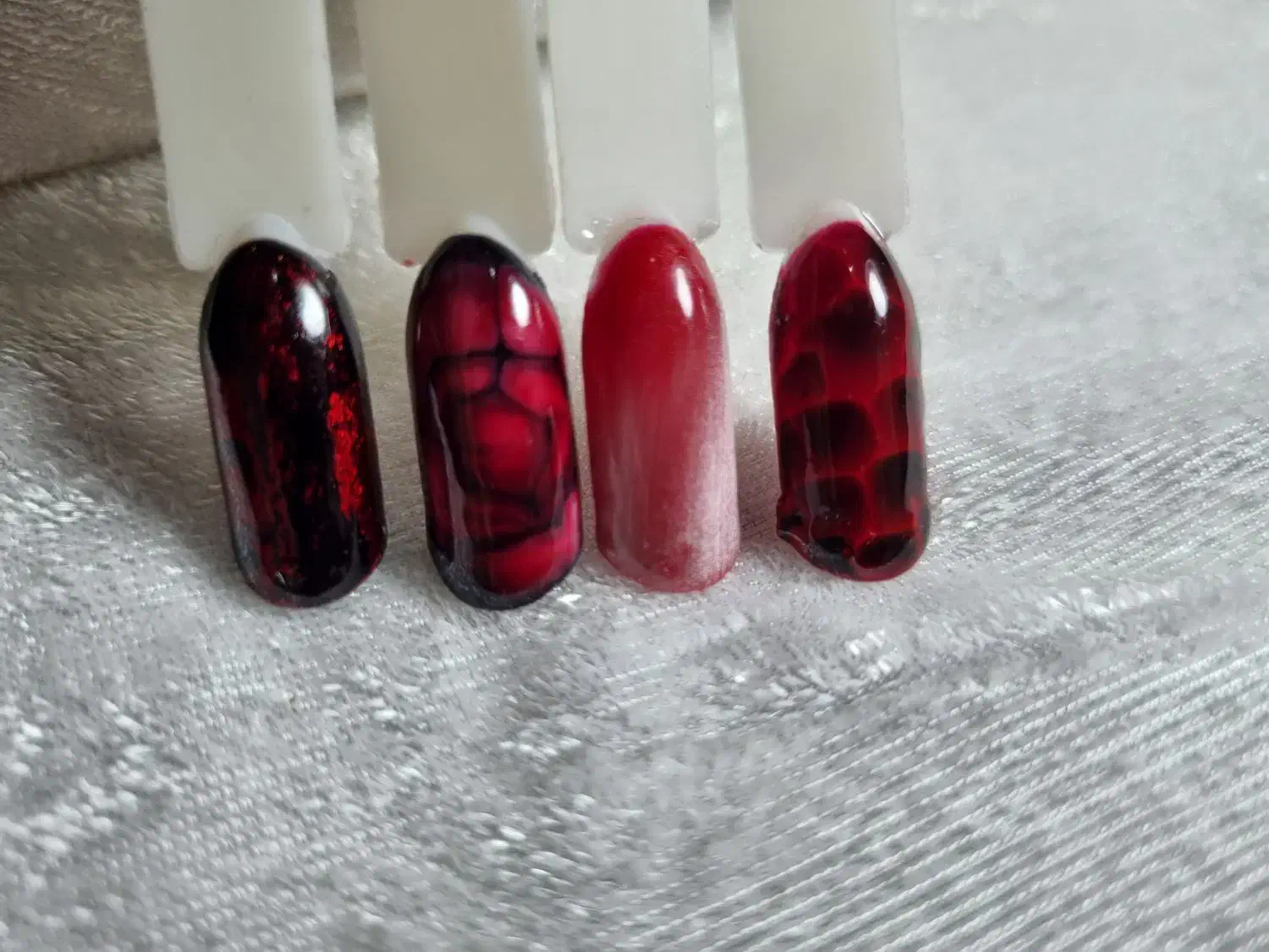 نیازمند به مدل ناخن|خدمات آرایشگری و زیبایی|اصفهان, خواجه عمید|دیوار