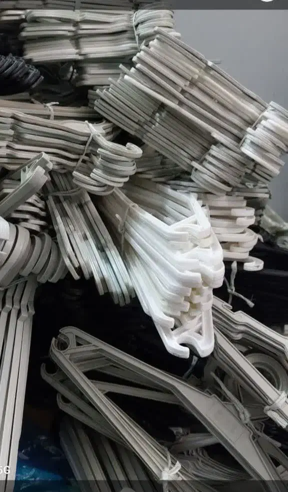 تگ am و گیت وچوب لباسی|فروشگاه و مغازه|مشهد, آبکوه|دیوار