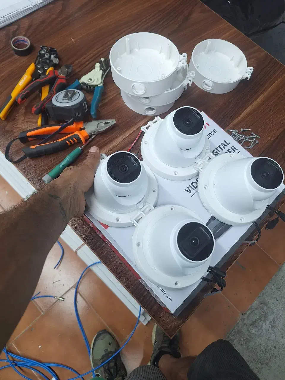 نصاب دوربین و دزدگیر|خدمات پیشه و مهارت|کرمان, |دیوار