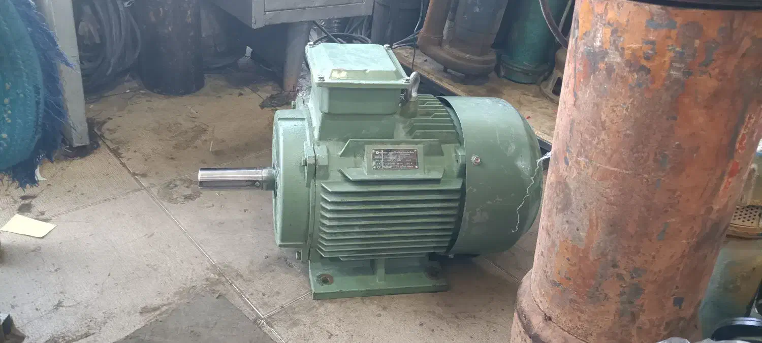 فروش تعدادی شناور و کفکش و الکتروموتور صنعتی|مصالح و تجهیزات ساختمان|ملکان, |دیوار