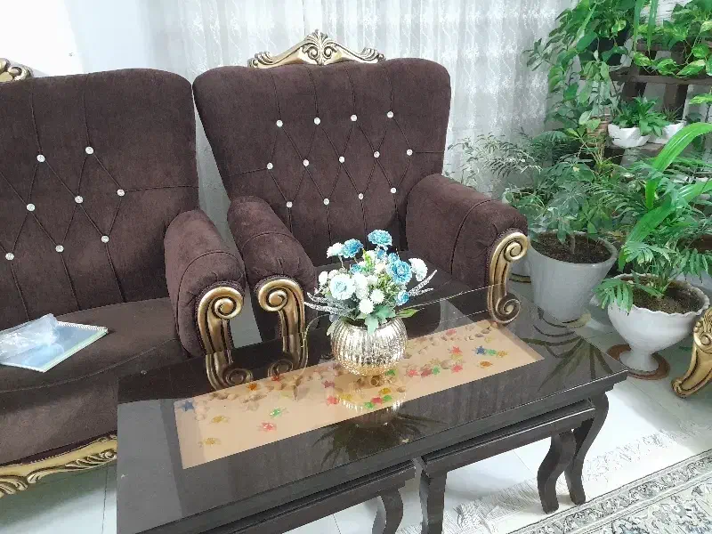 مبل سلطنتی|مبلمان خانگی و میز عسلی|گلبهار, شهر جدید گلبهار|دیوار