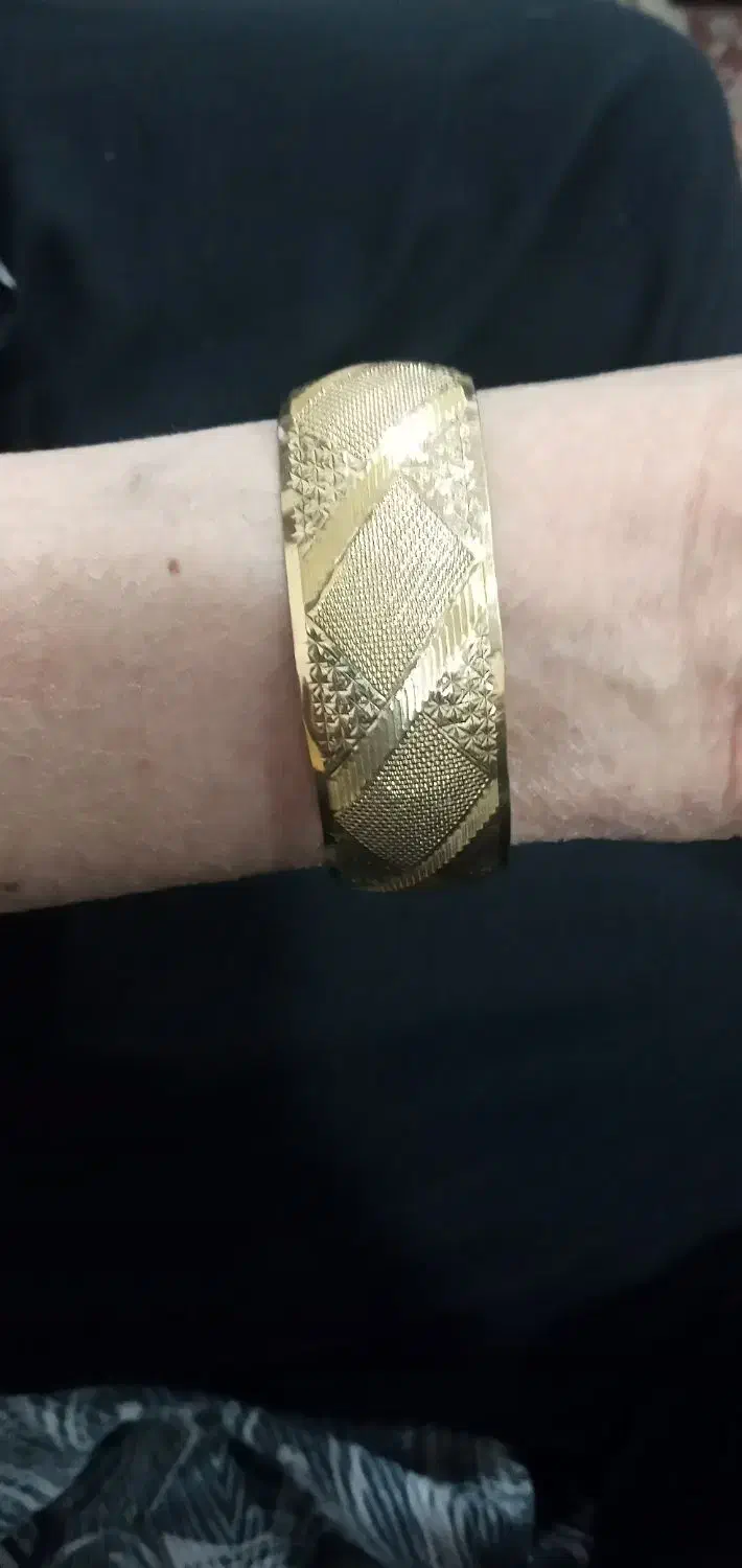 طلا ۱۰۰ بالای تابلو|جواهرات|دوگنبدان, |دیوار