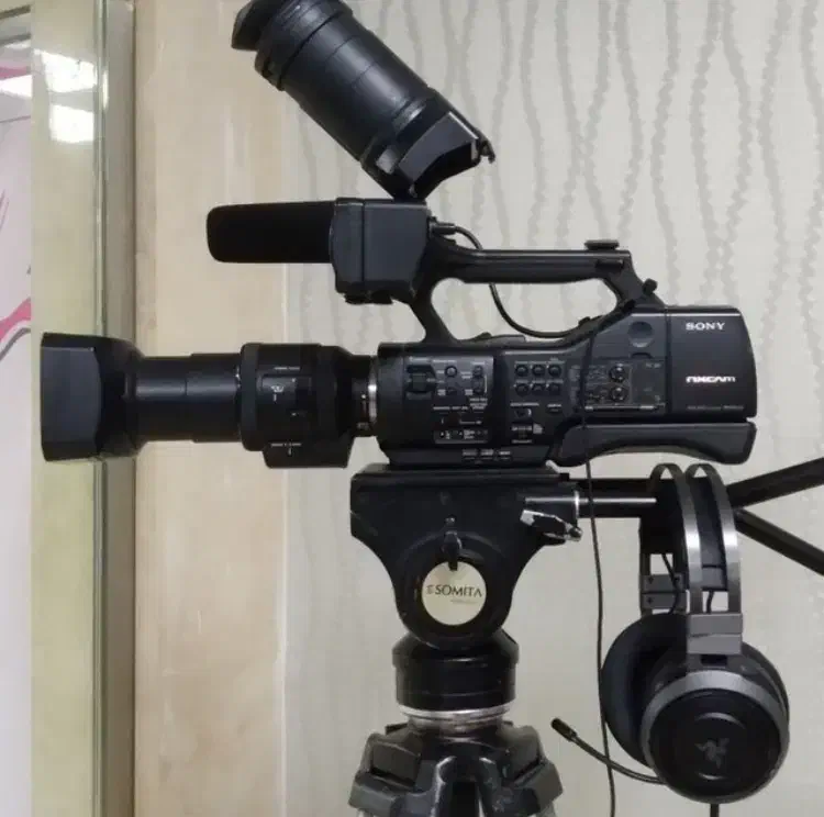 دوربین ea50 سونی|دوربین عکاسی و فیلم‌برداری|مشگین شهر, |دیوار