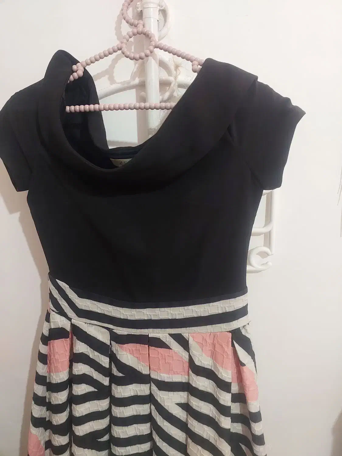 پیرهن مجلسی یقه قایقی|لباس|کبودرآهنگ, |دیوار