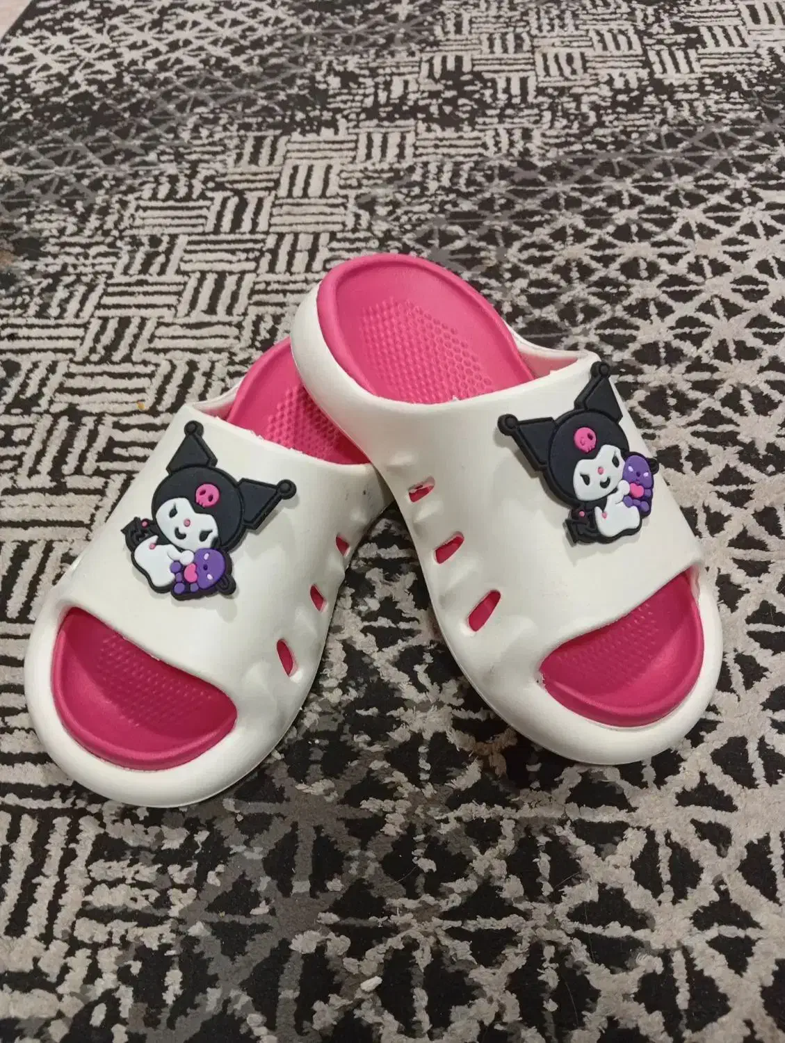 دمپایی بچگانه ارزان|کفش و لباس بچه|رشت, کوی امام رضا|دیوار