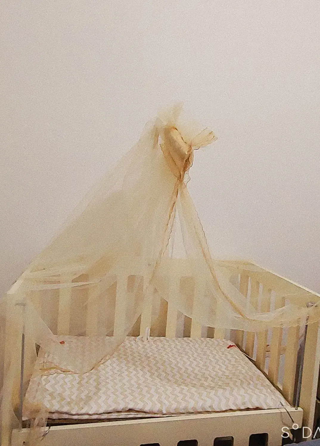 تخت کنارمادر نو|تخت و صندلی بچه|ارومیه, |دیوار