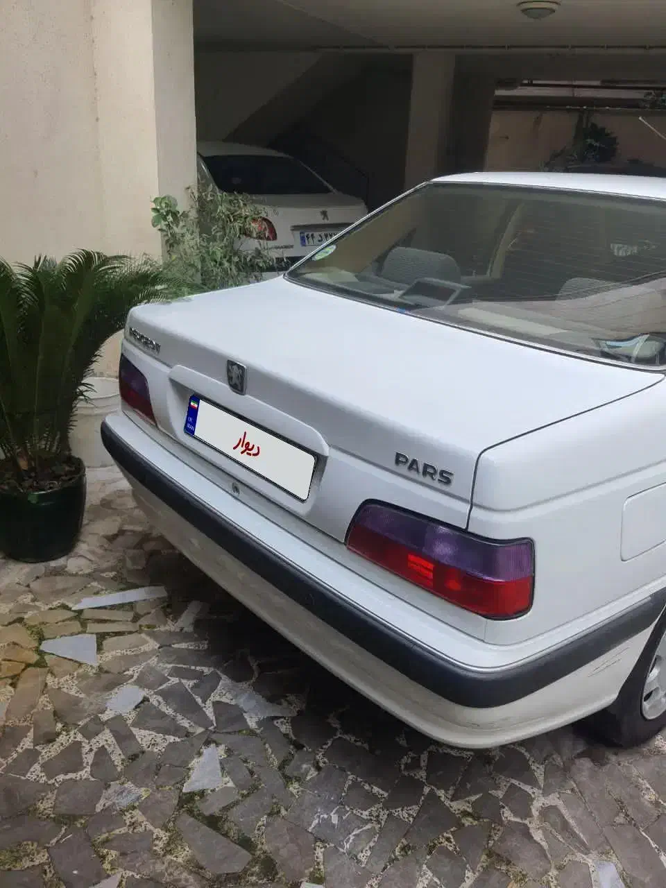 پژو پارس مدل ۴۰۰|خودرو سواری و وانت|رشت, معلم|دیوار