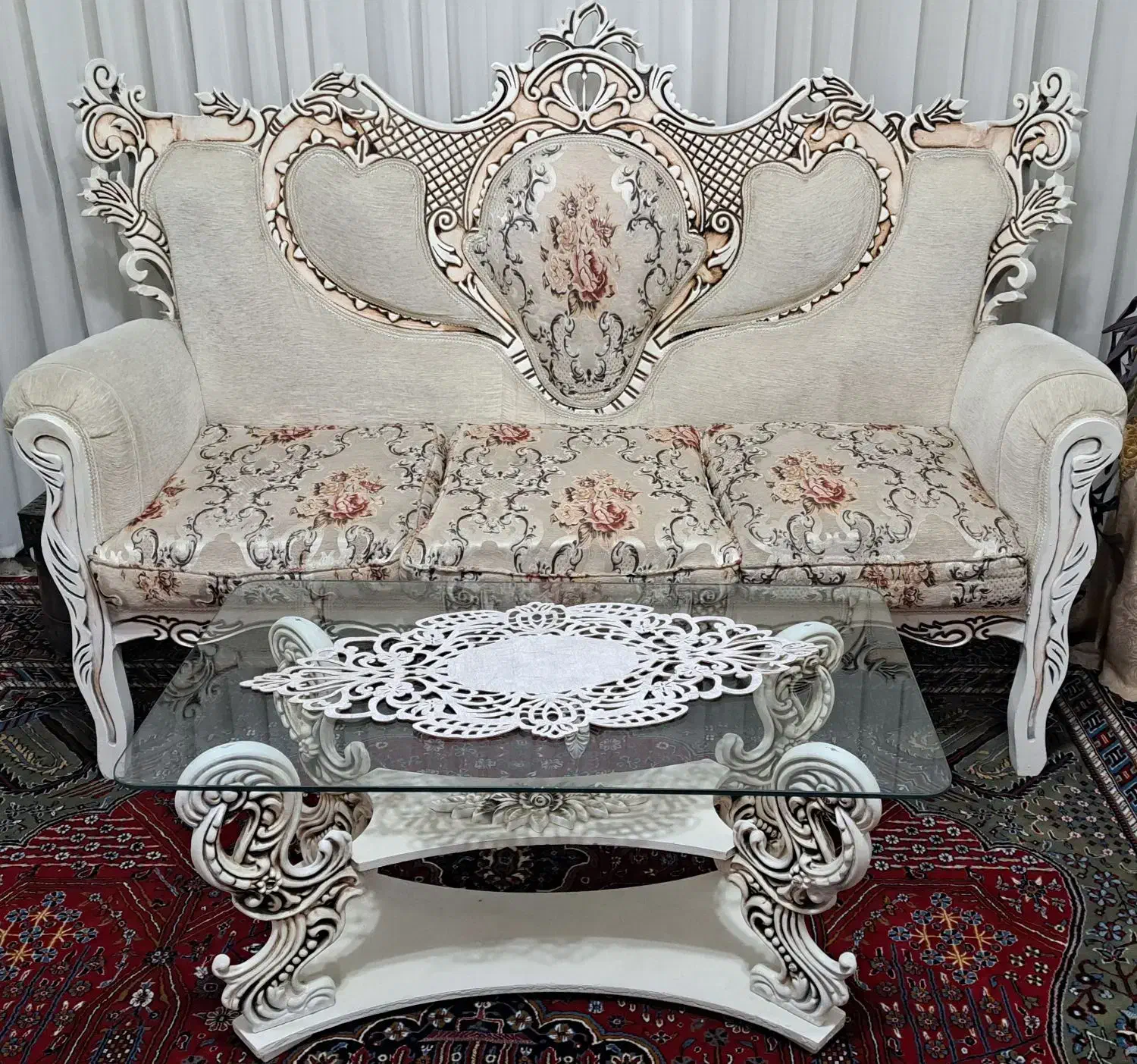 مبل ۹ نفره تمیز|مبلمان خانگی و میز عسلی|هشتگرد, شهرک بعثت|دیوار