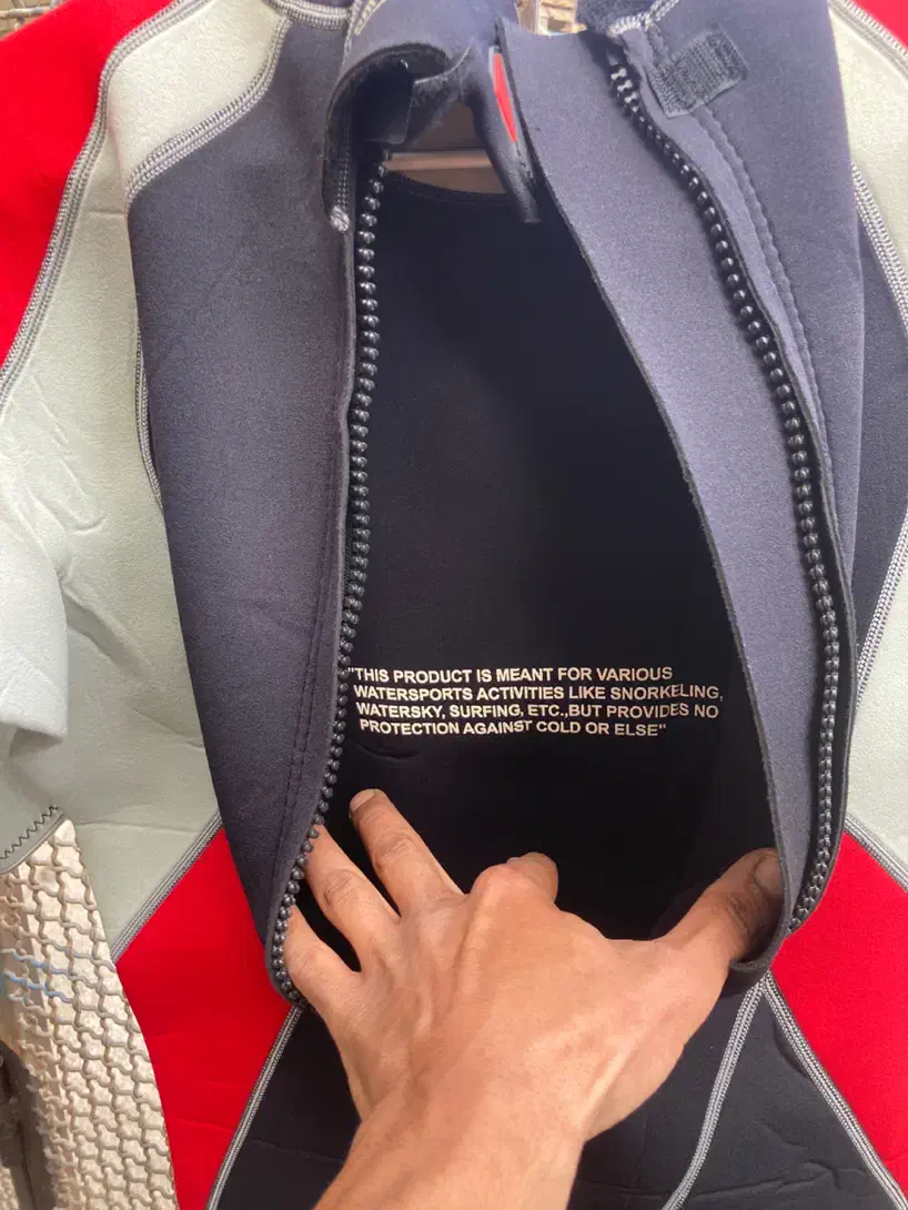 لوازم‌ غواصی درحد نو|غواصی و ورزش‌های آبی|اصفهان, جلفا|دیوار