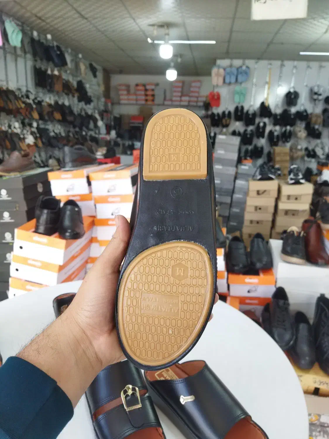 دمپایی عربی المطراش|کیف، کفش، کمربند|کرمان, |دیوار