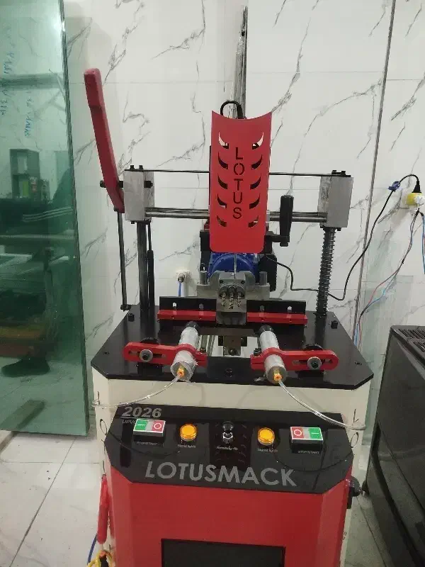 خدمات UPVC و شیشه|خدمات پیشه و مهارت|اردبیل, |دیوار