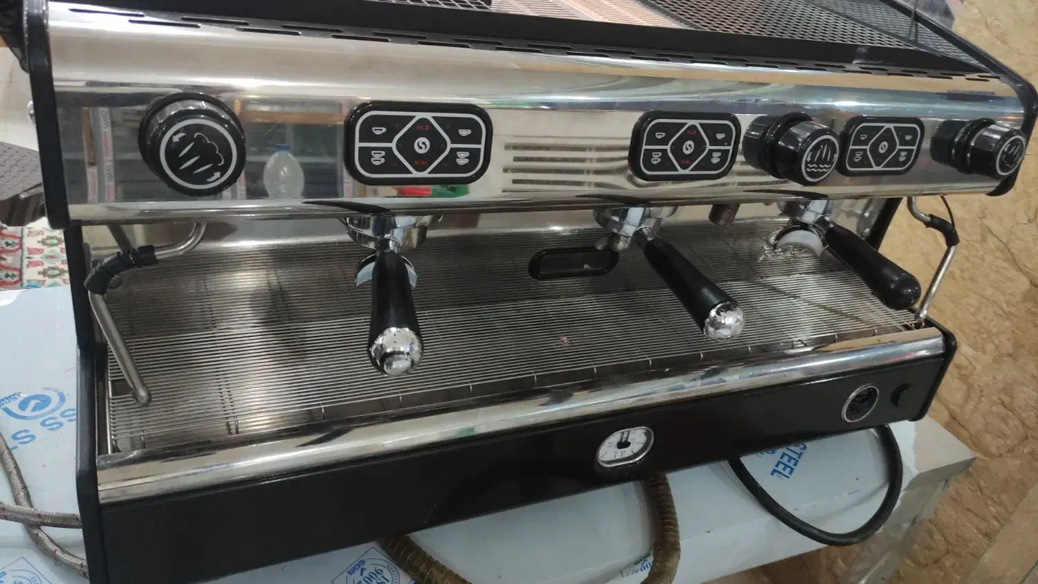 اسپرسو ساز صنعتی سه گروپ با آسیاب|کافی‌شاپ و رستوران|دزفول, |دیوار