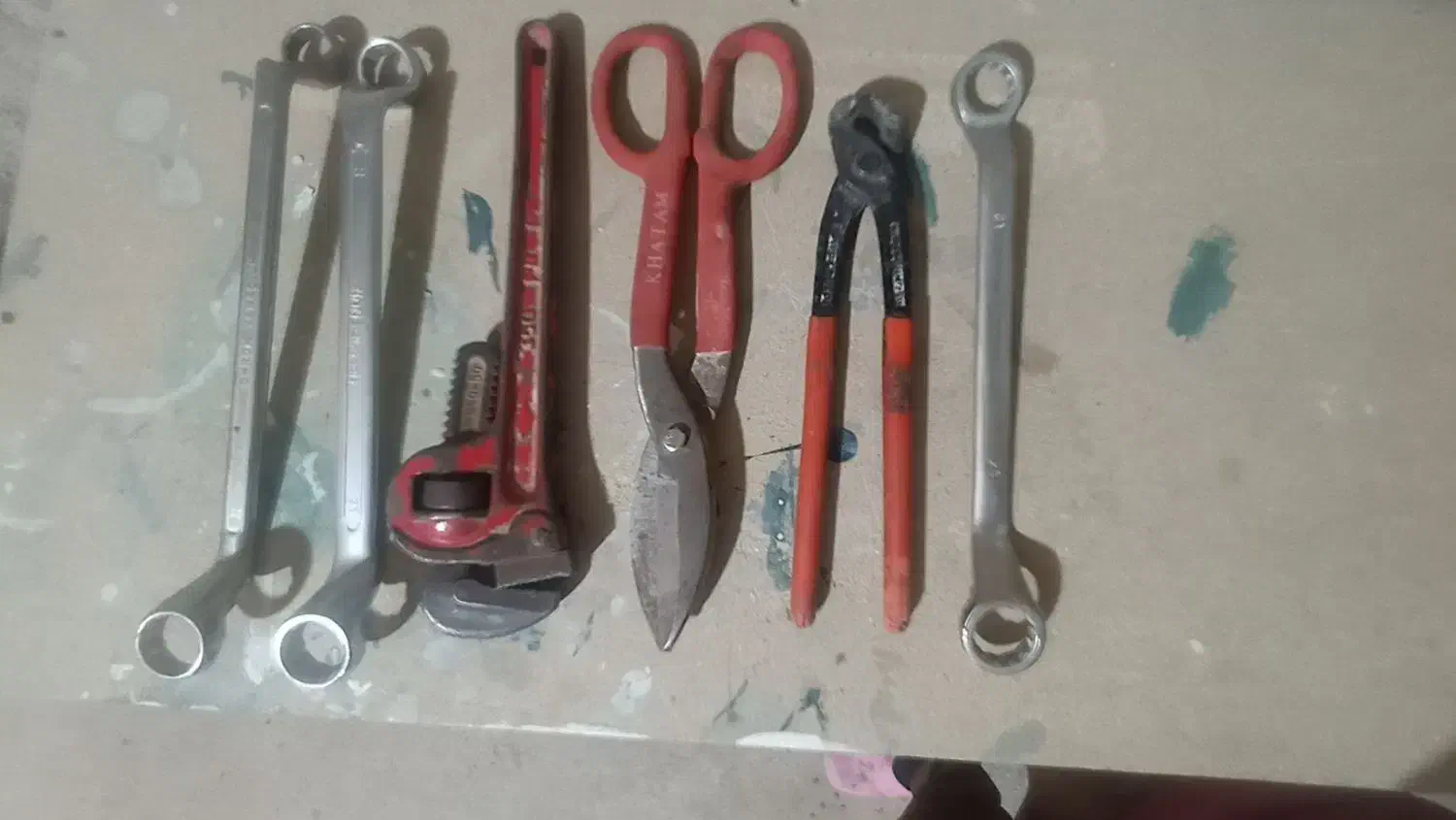 آچار|ابزارآلات|بومهن, |دیوار