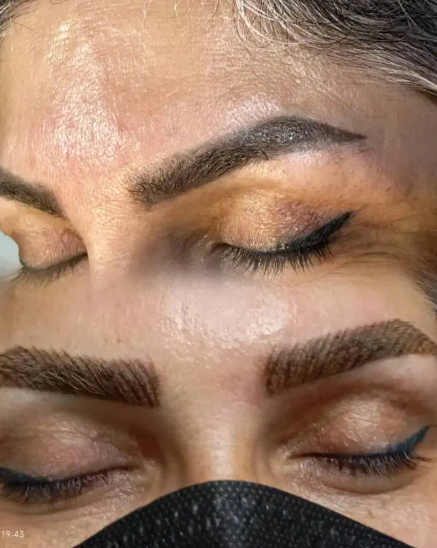 ترمیم ابروهای تیره وبدرنگ به ابروی روشن وماندگار|خدمات آرایشگری و زیبایی|اهواز, شریعتی جنوبی|دیوار