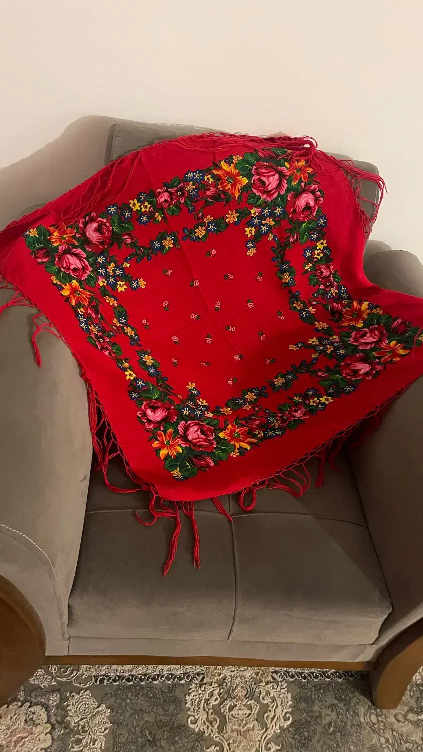 چارقد پشمی قدیمی|کلکسیون اشیاء عتیقه|گنبد کاووس, |دیوار