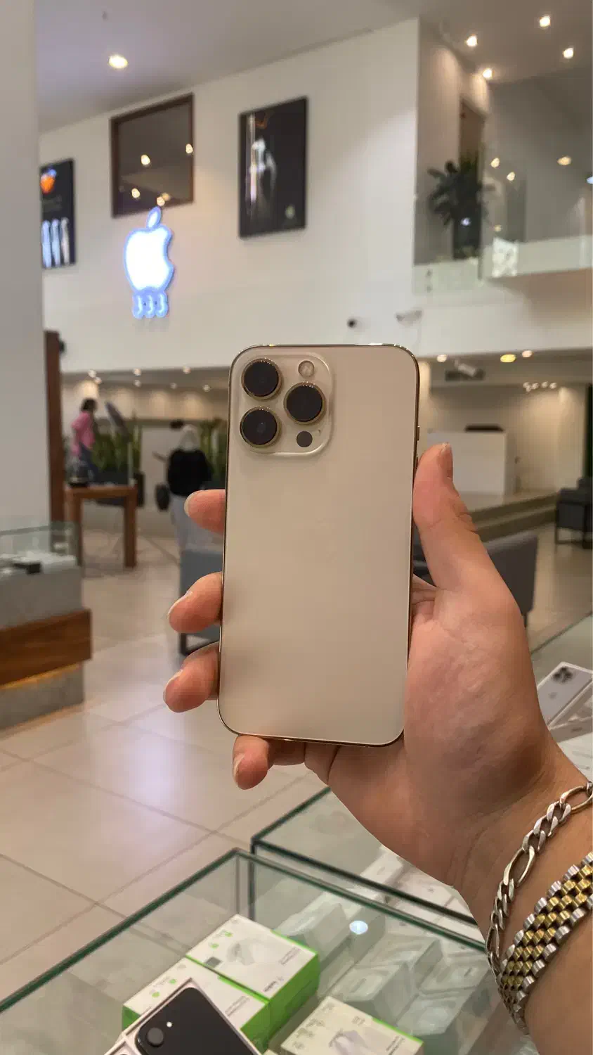 13Pro Gold 256 ZA باز نشده پک اصلی|موبایل|تهران, ونک|دیوار