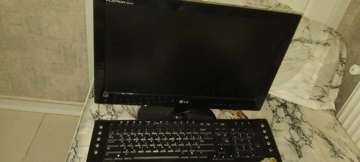 مانیتور و کیبورد کاملا نو|قطعات و لوازم جانبی رایانه|اسلامشهر, شهرک واوان|دیوار