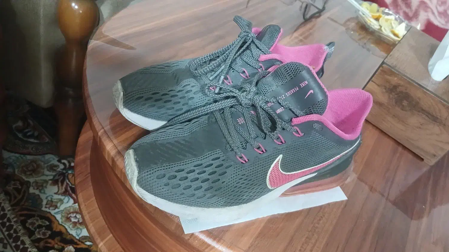 کفش|کیف، کفش، کمربند|سقز, |دیوار