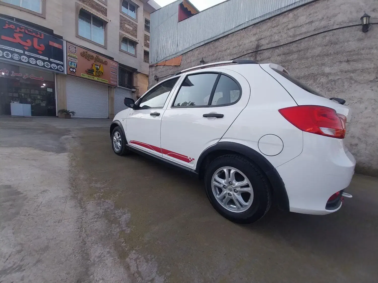 کوئیک R بدون رنگ بدون ضربه|خودرو سواری و وانت|رشت, شهرک صنعتی|دیوار