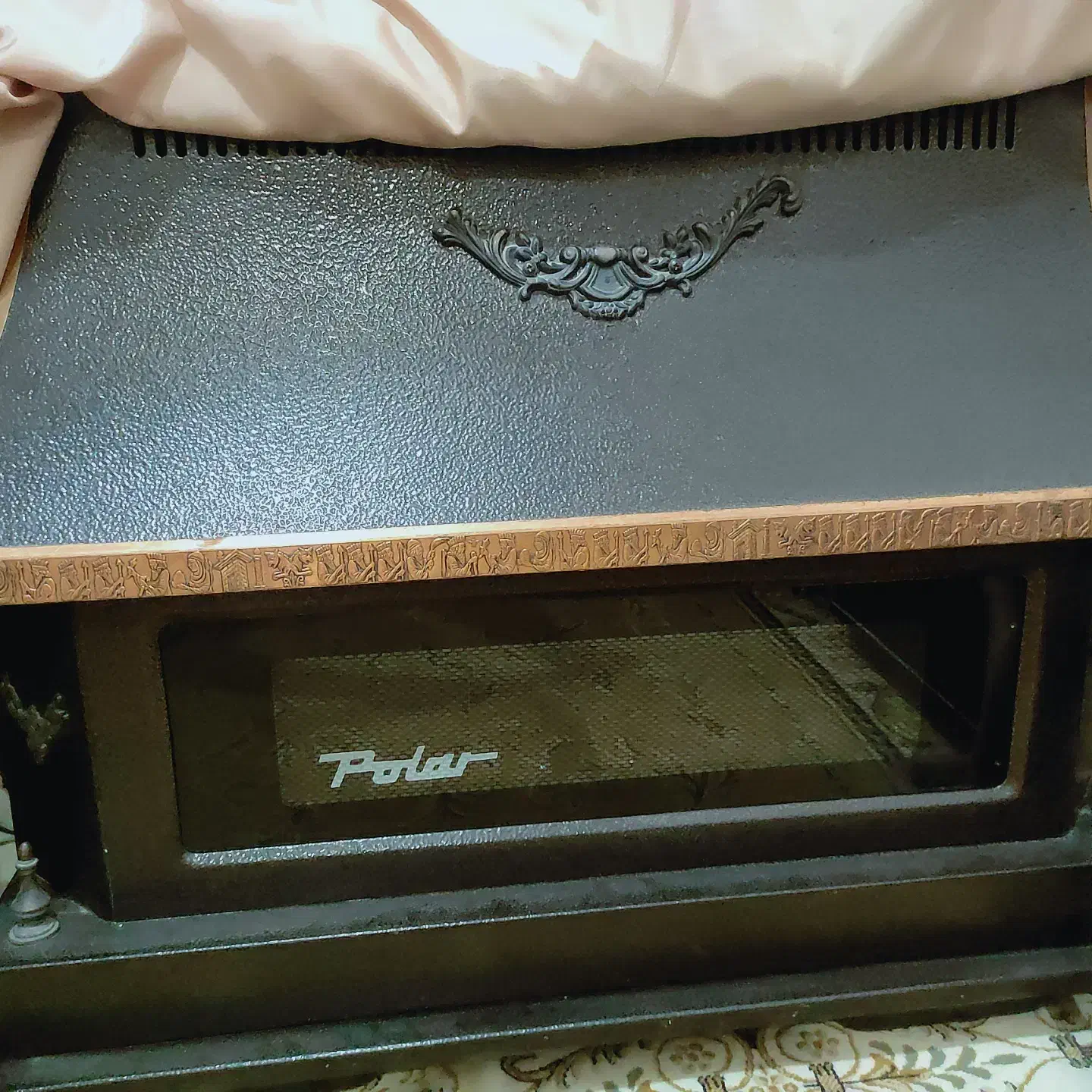 بخاری بزرگ و‌تمیز|بخاری، هیتر، شومینه|اهواز, کمپلو شمالی|دیوار