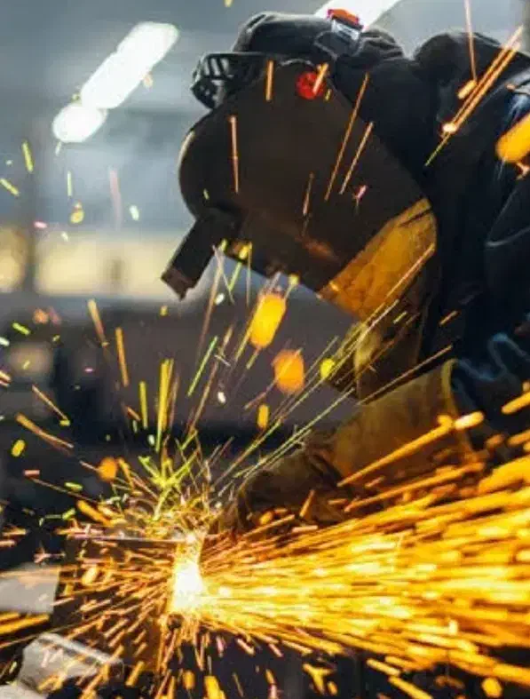 جوشکاری سیار .لوله کشی وتاسیسات.تخریب کاری|خدمات پیشه و مهارت|بیرجند, |دیوار