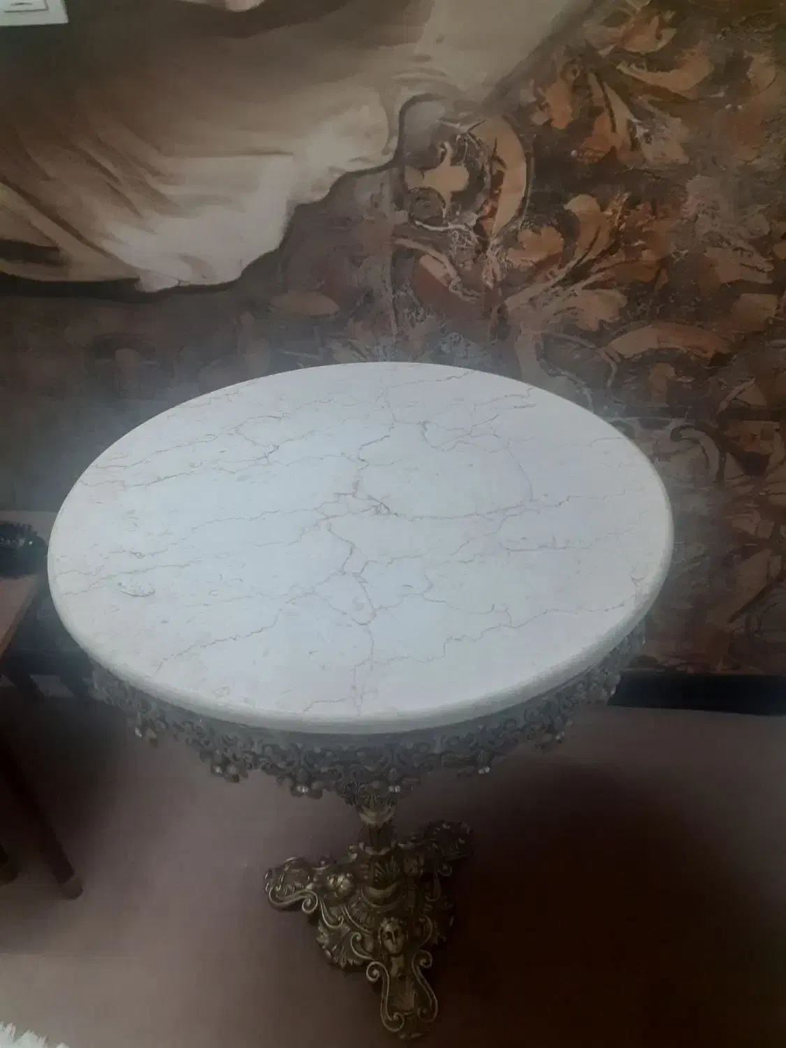 میز خاطره برنزی قطر ۷۰سانت سالم و تمیز|میز تلفن|اصفهان, گرکان|دیوار