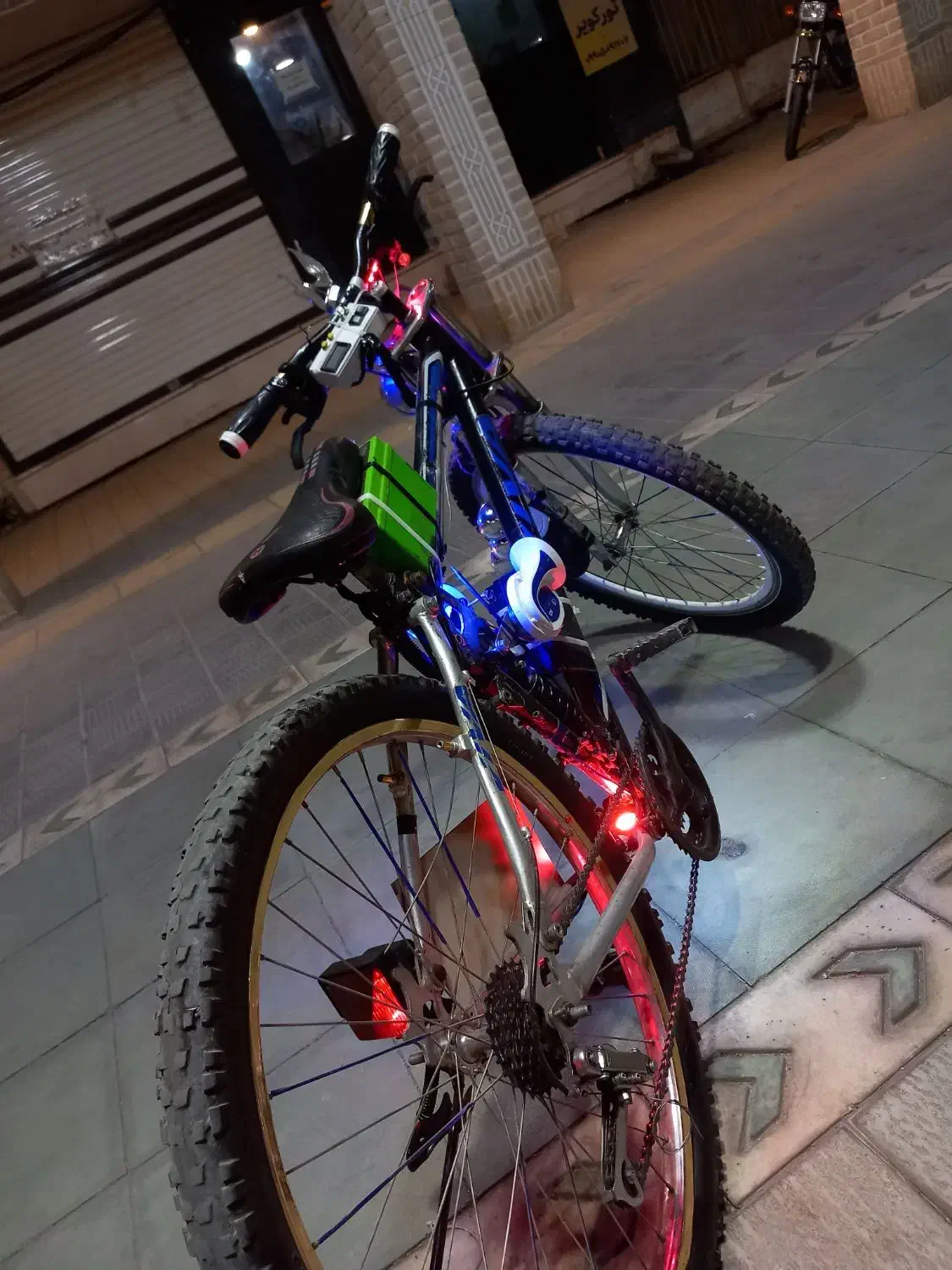 دوچرخه اسپرت سایز 26بلند ویوا|دوچرخه، اسکیت، اسکوتر|کاشان, لتحر|دیوار