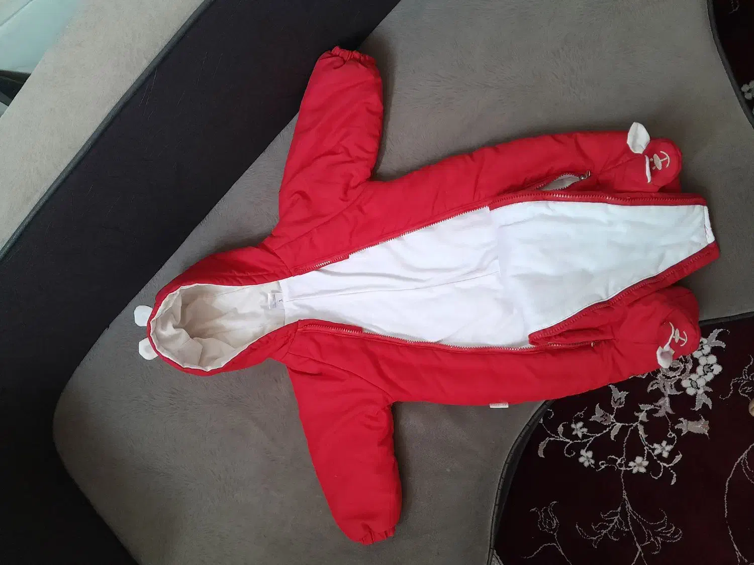 سرهمی گرم  بچگانه|کفش و لباس بچه|بافت, |دیوار