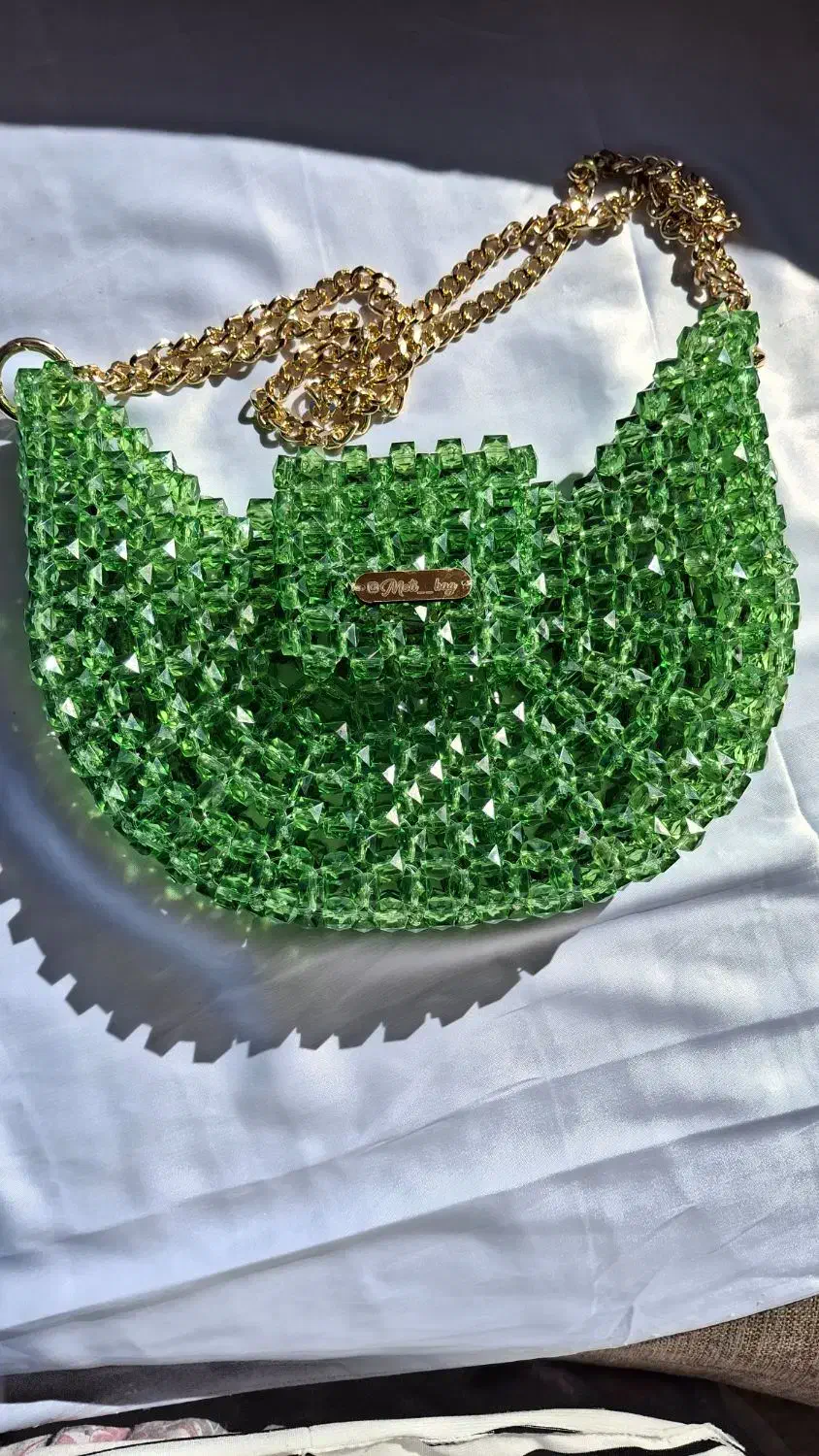 کیف مرواریدی|کیف، کفش، کمربند|رشت, امین الضرب|دیوار