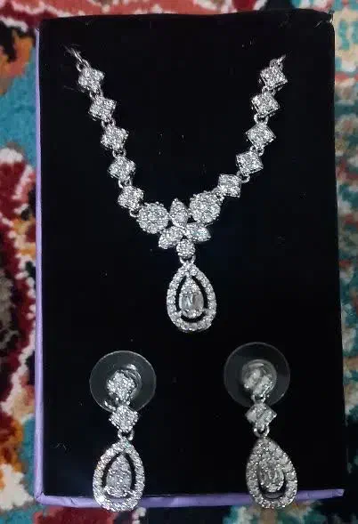 نیم ست|بدلیجات|بروجرد, |دیوار