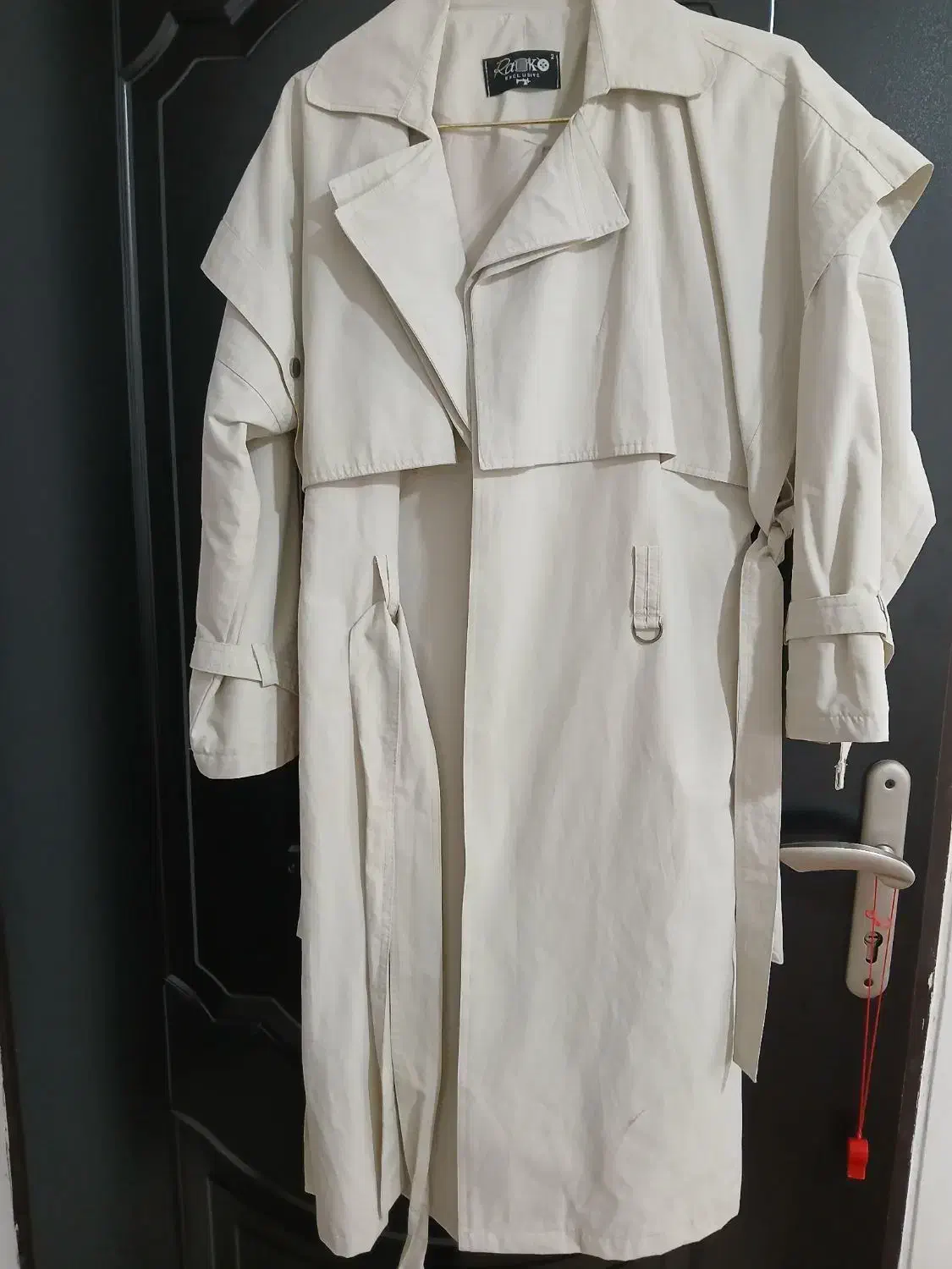 ترنج کت بلند|لباس|کرمان, |دیوار