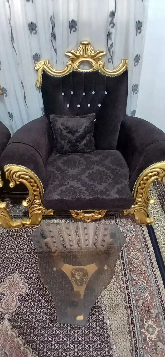 فروشی نو هستن به دلیل تغییرات میفروشیم|مبلمان خانگی و میز عسلی|نوشین شهر, |دیوار