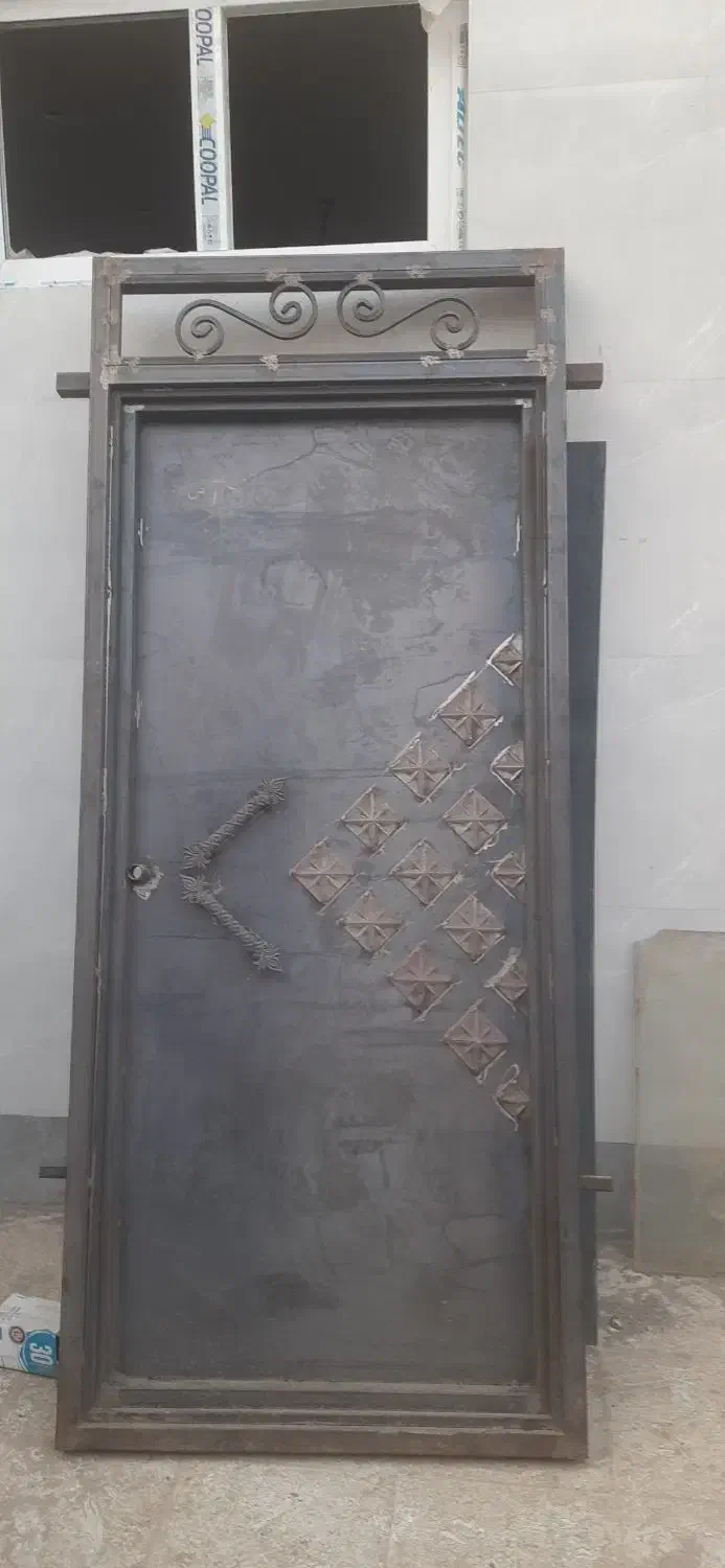 برق تاسیسات جوشکاری دوربین درب برقی دزدگیر|خدمات پیشه و مهارت|برخوار, |دیوار