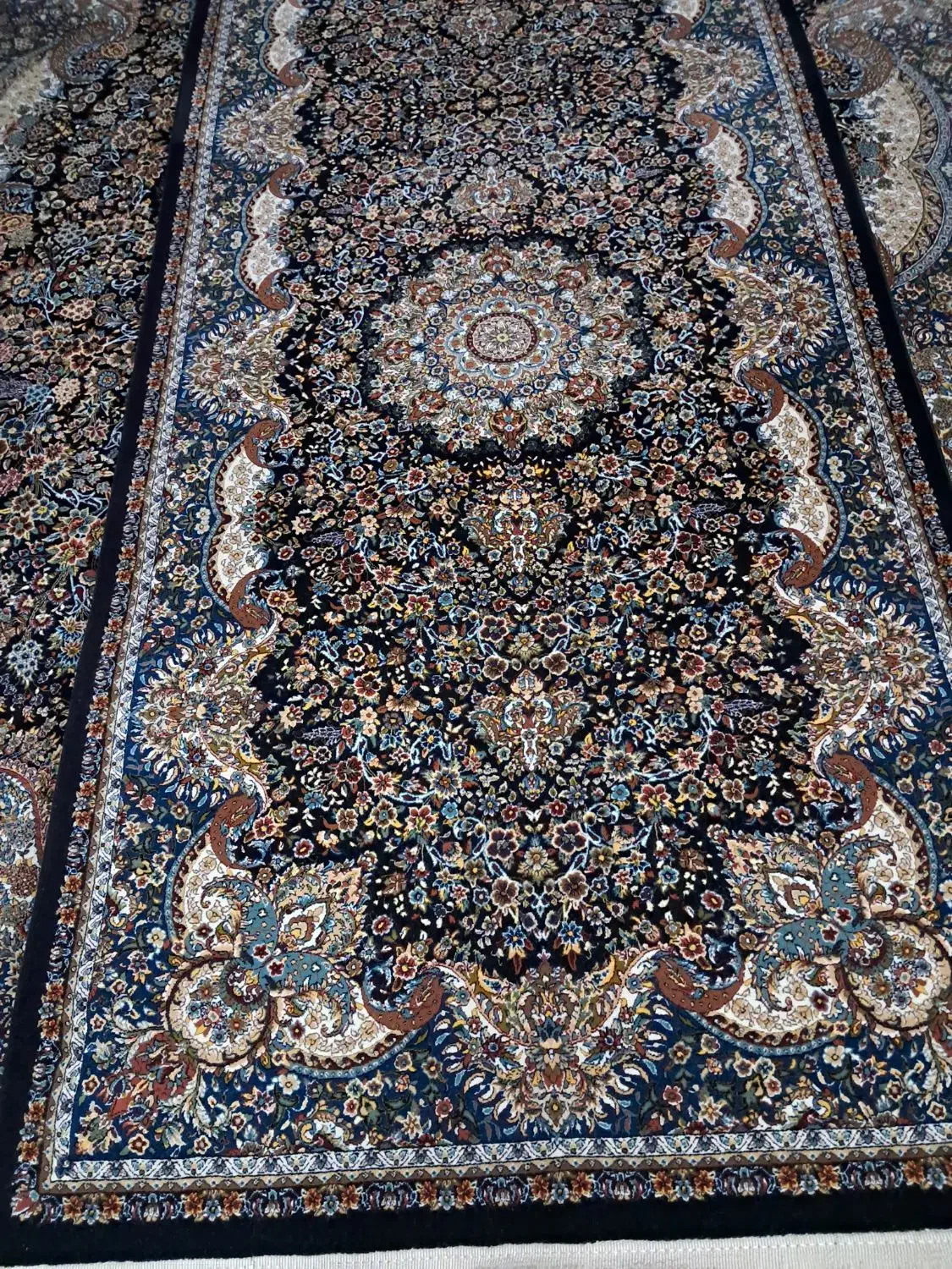 یک جفت فرش۶متری و۱عدد کناره۳متری سورمه ای جهیزیه|فرش|تهران, فلاح|دیوار