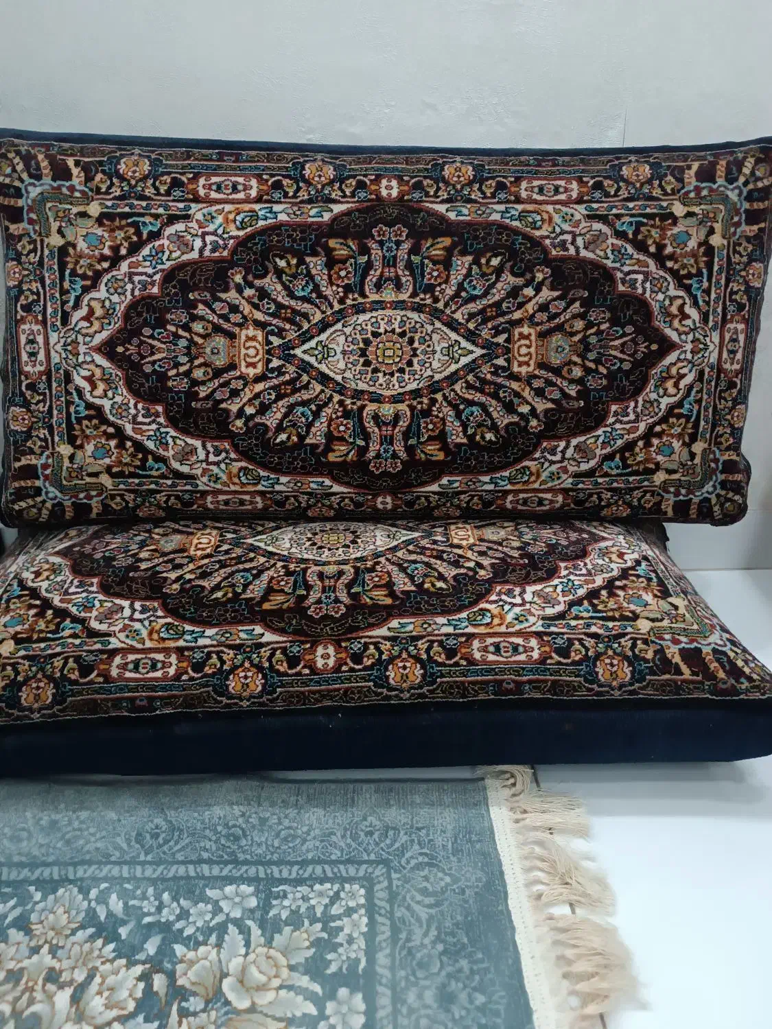 دو جفت پشتی در حد نو|پشتی|مشهد, کشاورز|دیوار