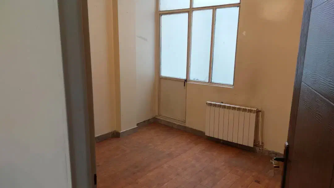 ۵۶ متر اباذر