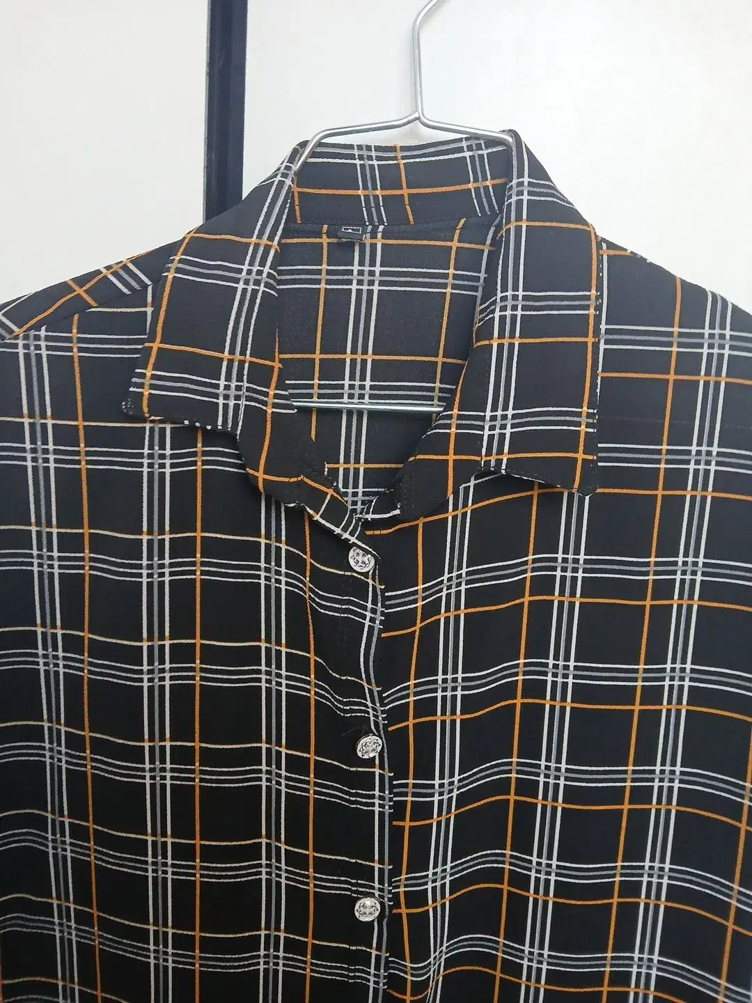 شومیز|لباس|آستانه اشرفیه, |دیوار