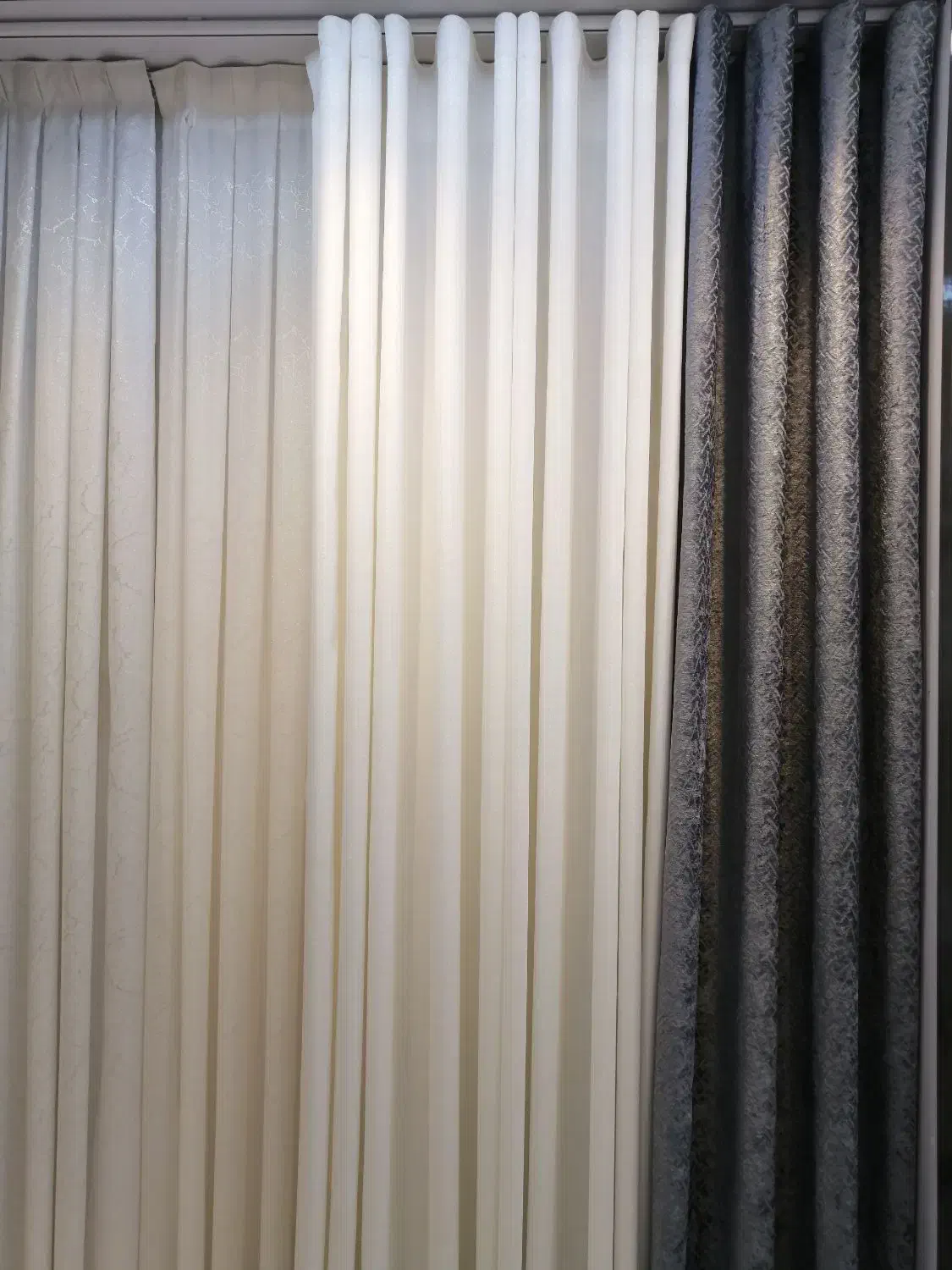 مخمل طرح دار دوخت رایگان فقط سه روز|پرده، رانر، رومیزی|اصفهان, سرچشمه|دیوار